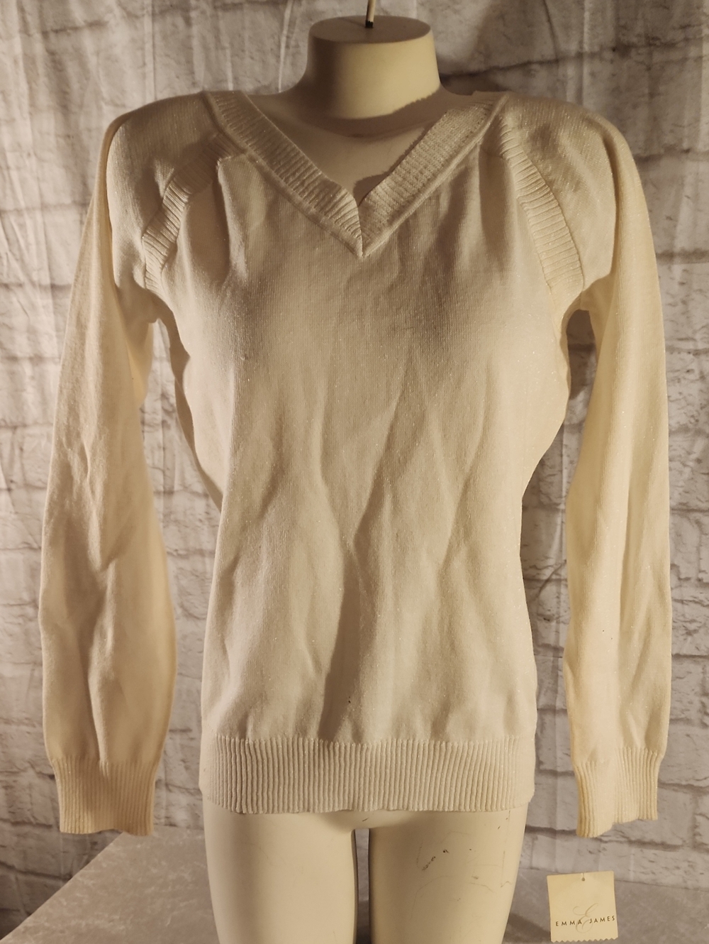 Emma James Soft Cream Metallic V-Neck Knit Sweater